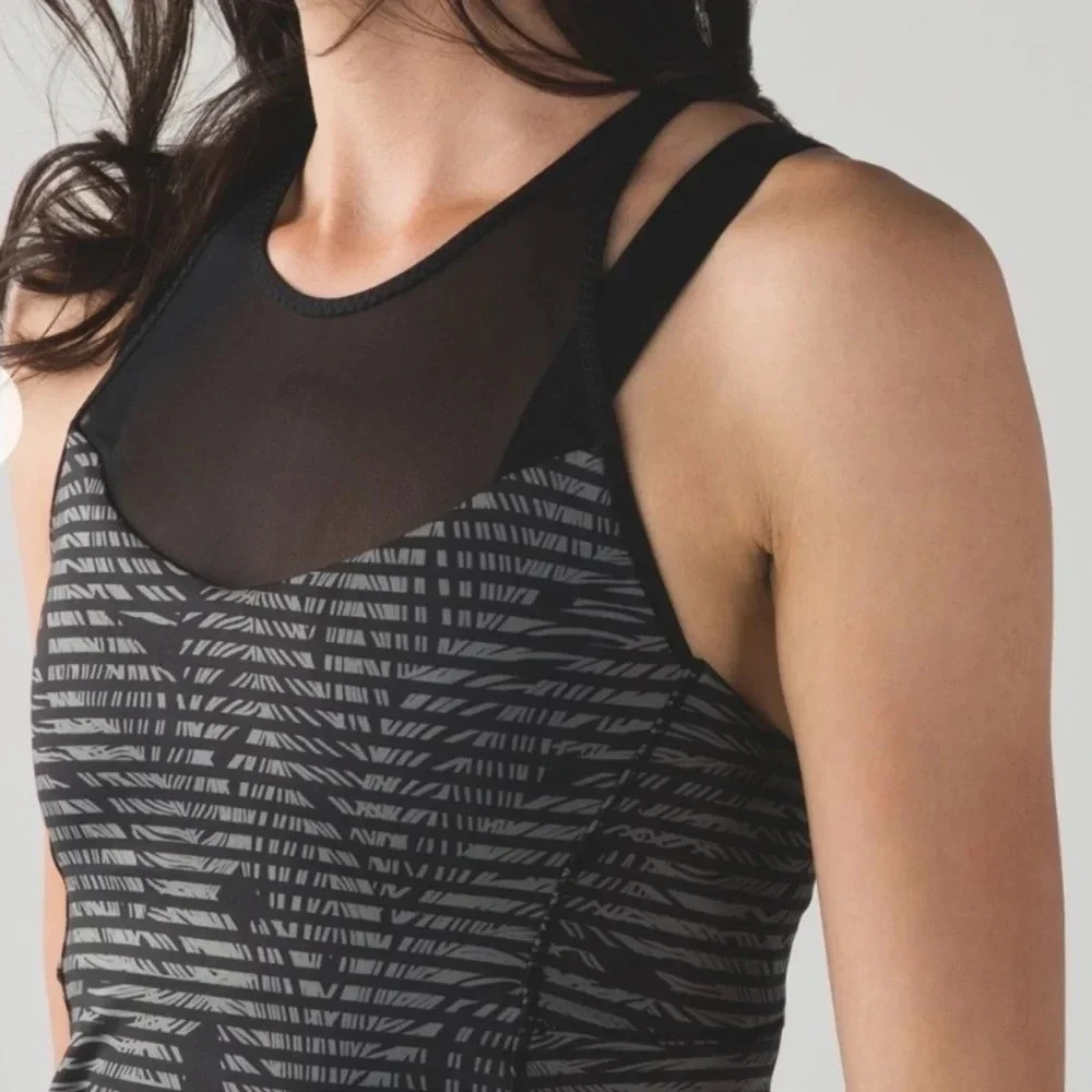 LULULEMON Running In The City Tank High Neck Stripe Play Slate Black Women's 6
